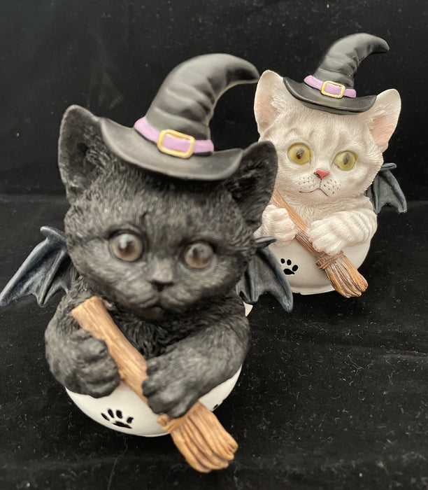Cat Witch in Cup - 11cm