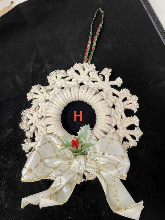 Hand Made Christmas Wreath Christmas Mandy Lawrence H 