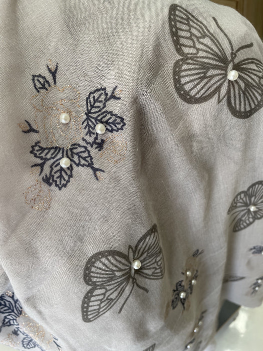 Scarf/Wrap Butterflies and Roses Clothing Monteu Soft Grey 